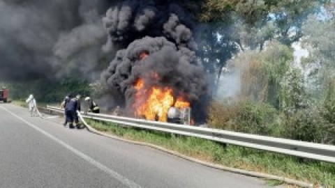 На трасі Київ – Харків вибухнув бензовоз: водій загинув, виникла масштабна пожежа